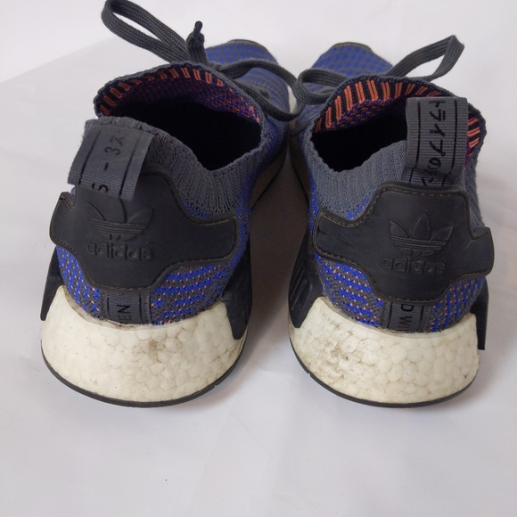 FINAL SALE 🌿NMDR1 ADIDAS SHOES🌿 - Picture 4 of 8